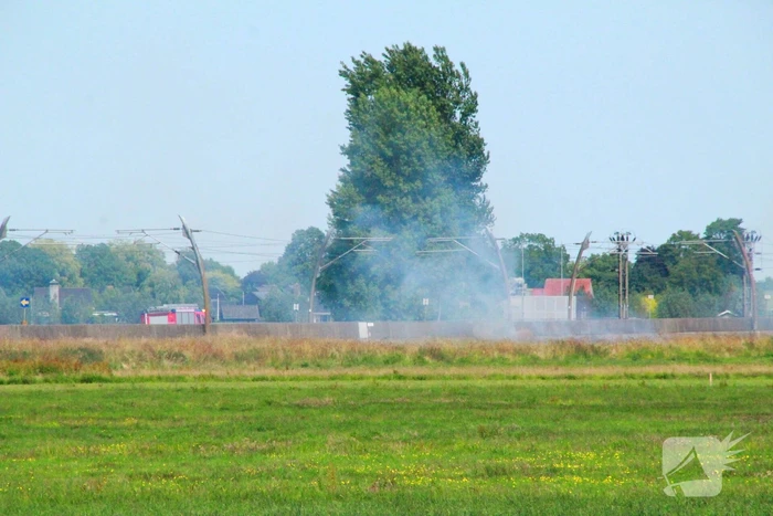 Bermbrand legt treinverkeer stil