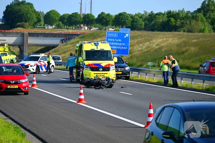 Motorrijder gewond na crash
