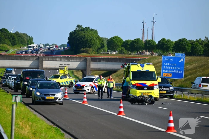 Motorrijder gewond na crash