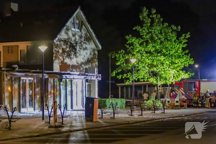 Explosie verwoest eethuis en schokt buurtbewoners