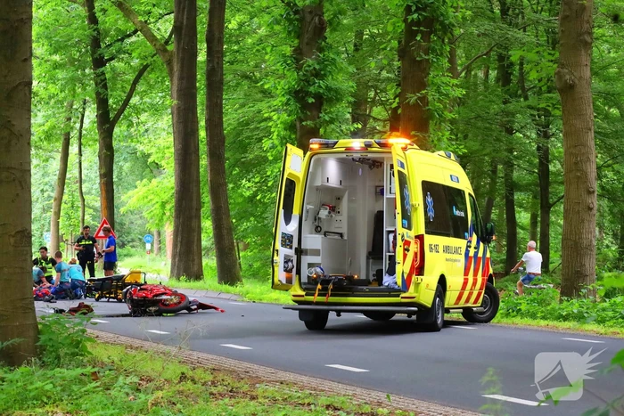 Motorrijder gewond na eenzijdig ongeval
