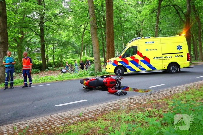 Motorrijder gewond na eenzijdig ongeval