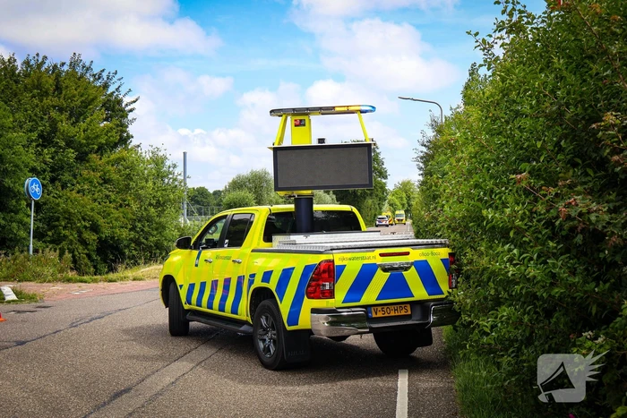 Wielrenner zwaargewond na val, politie doet onderzoek