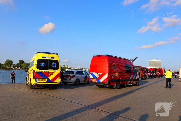 Zoekactie naar persoon te water in de hoofdstad