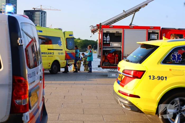 Zoekactie naar persoon te water in de hoofdstad