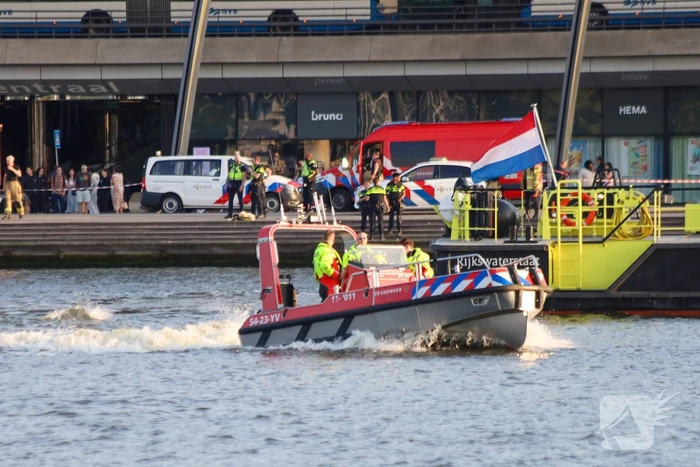 Zoekactie naar persoon te water in de hoofdstad