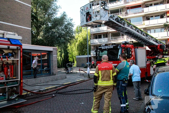 Uitslaande brand veroorzaakt aanzienlijke schade