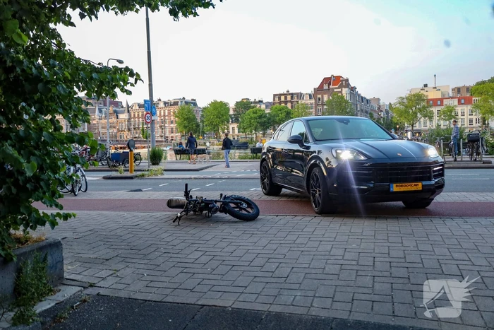 Twee gewonden bij steekincident na aanrijding