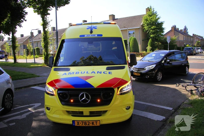 Fietser gewond bij aanrijding met auto