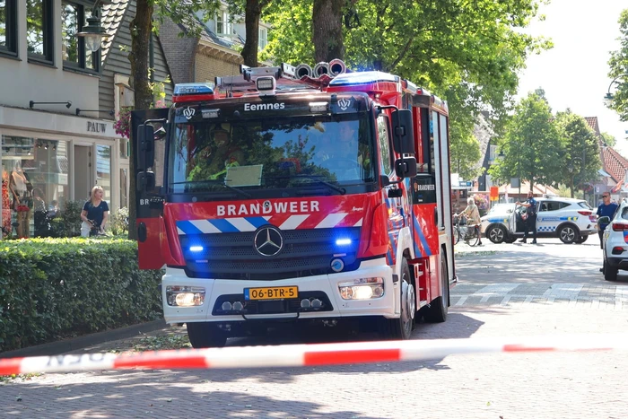 Brand in rieten dak van woning