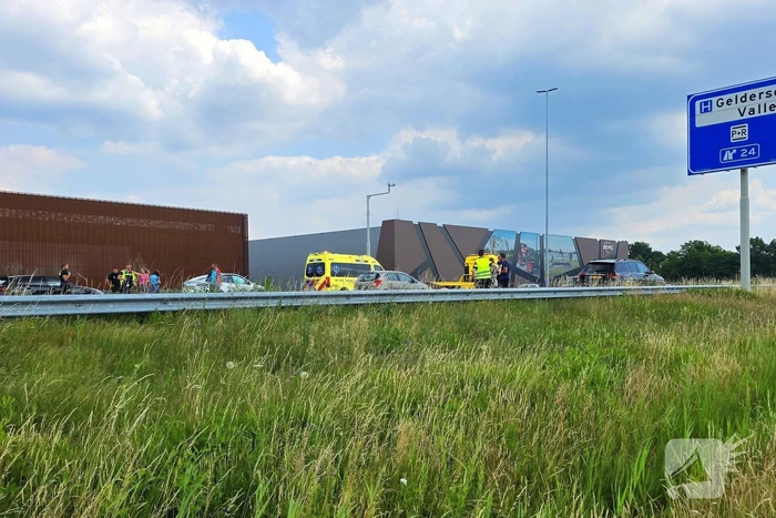 Meerdere voertuigen betrokken bij aanrijding met letsel