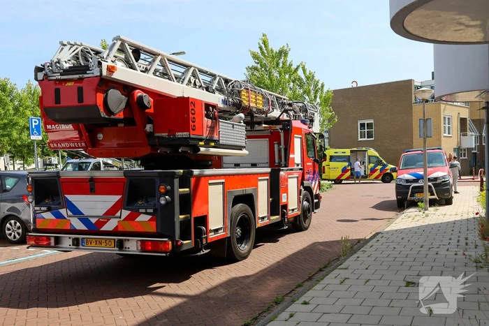 Woningbrand snel geblust met ambulance inzet