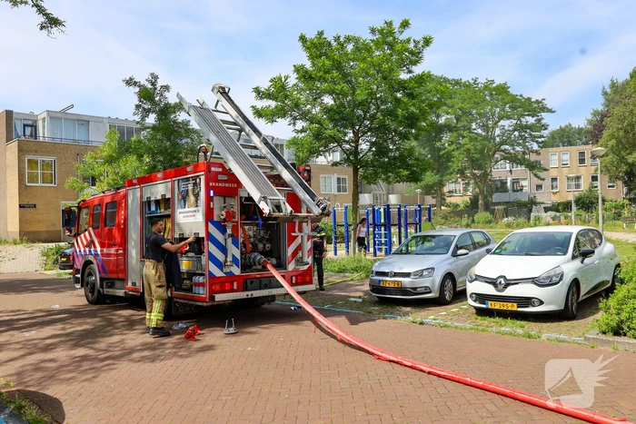 Woningbrand snel geblust met ambulance inzet