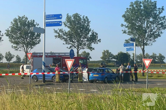 22-jarige motorrijder overleden, 17-jarige automobilist en moeder aangehouden