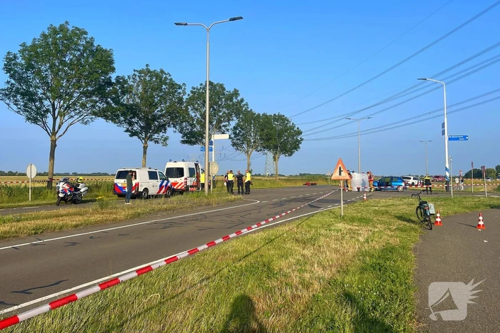 22-jarige motorrijder overleden, 17-jarige automobilist en moeder aangehouden