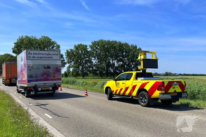 Auto belandt in sloot na ongeval
