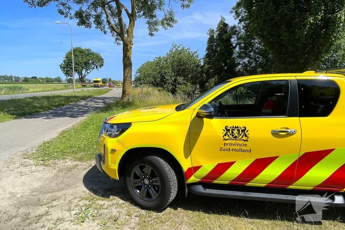Auto belandt in sloot na ongeval