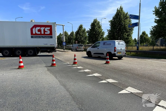 Vettige substantie leidt tot wegafsluiting