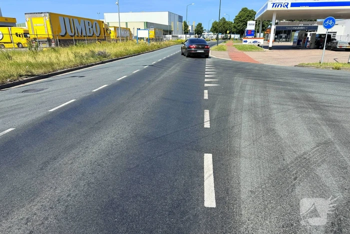 Vettige substantie leidt tot wegafsluiting