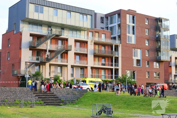 Woningbrand snel geblust, slachtoffer door rook onderzocht