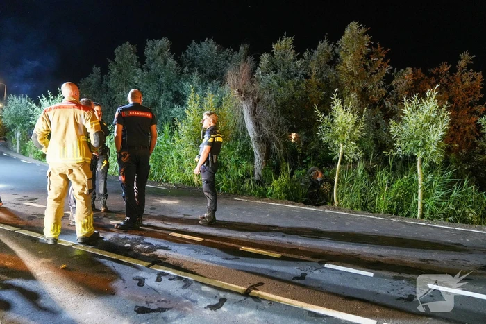 Auto te water op de kop