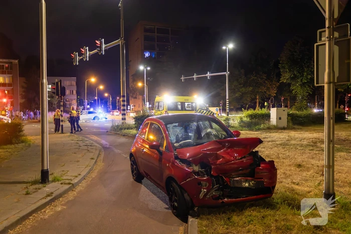 Gewelddadige taxi-overval leidt tot ongeval en arrestatie