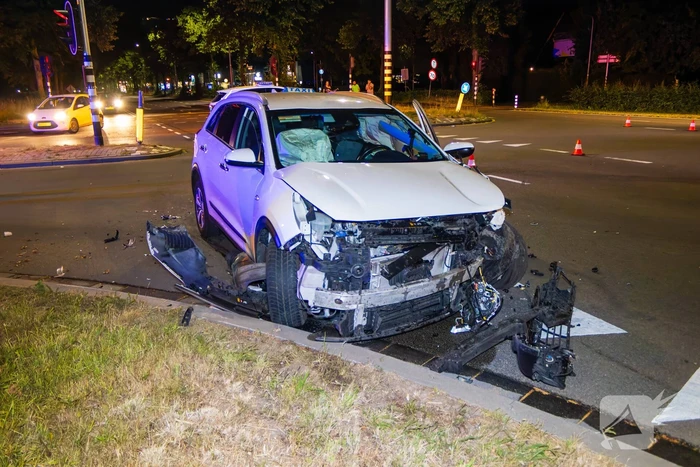 Gewelddadige taxi-overval leidt tot ongeval en arrestatie