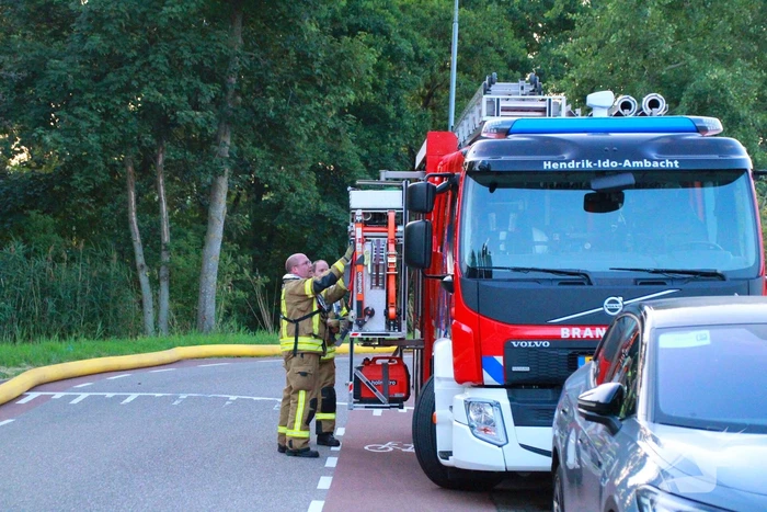 Veel brandweer eenheden ingezet voor brand in bedrijfspand