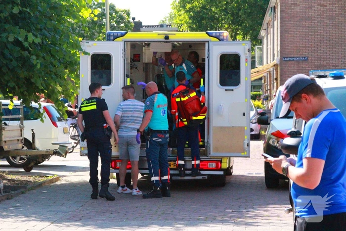 Gewonde na steekpartij in tuin