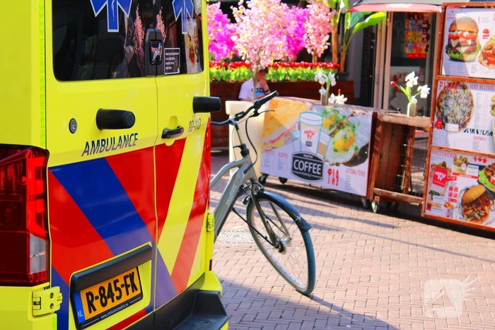 Botsing tussen fiets en scooter