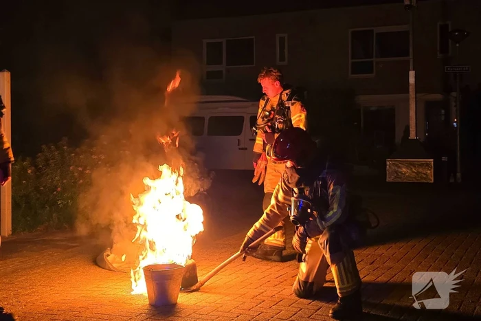 Jerrycan met brandstof veroorzaakt vuur
