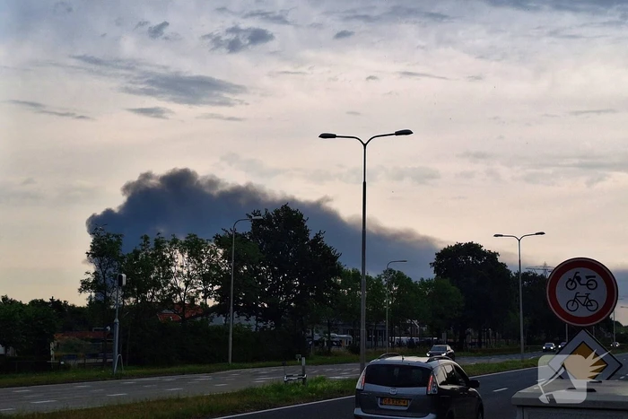 Flinke rookontwikkeling bij industriebrand
