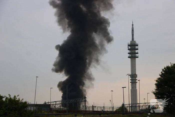 Flinke rookontwikkeling bij industriebrand