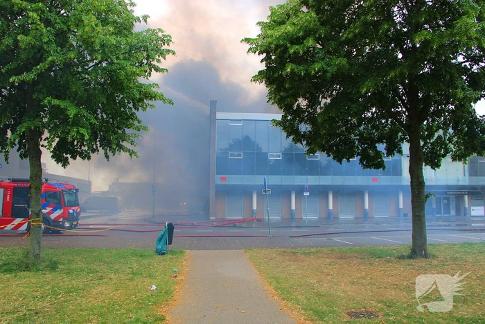 Flinke rookontwikkeling bij industriebrand