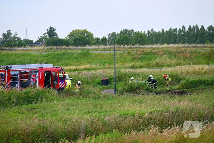 Bermbrand op carpoolplaats snel onder controle