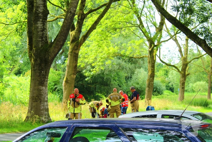 Brandweer bevrijdt vastzittende fietser