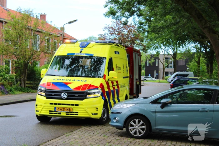 Brandweer bevrijdt vastzittende fietser