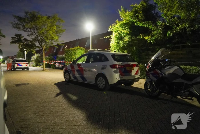 Kogelgat zichtbaar in raam na schietpartij