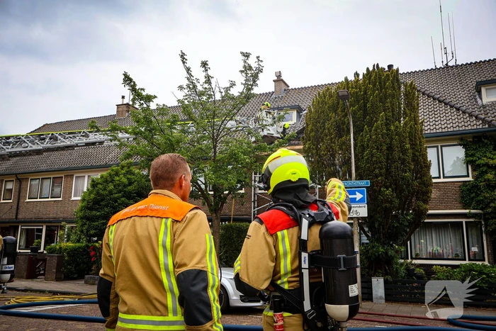 Sloopwerkzaamheden bij brand in dak