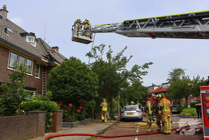 Sloopwerkzaamheden bij brand in dak