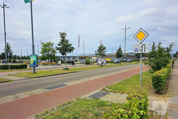 Onderzoek naar bommelding in supermarkt