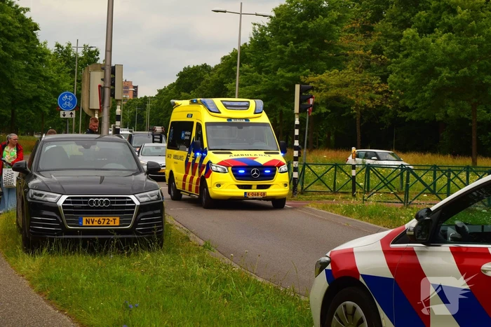 Botsing driewielfiets en auto