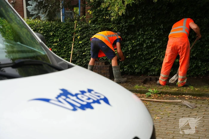 Netbeheerder repareert leidingbreuk