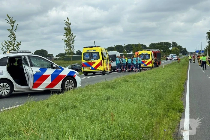 Twee personen overleden bij ernstig ongeval op N194, traumahelikopter geland