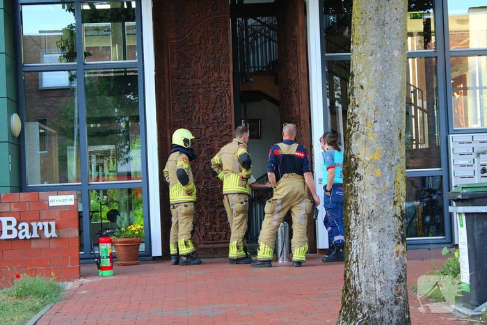 Persoon gecontroleerd bij brand