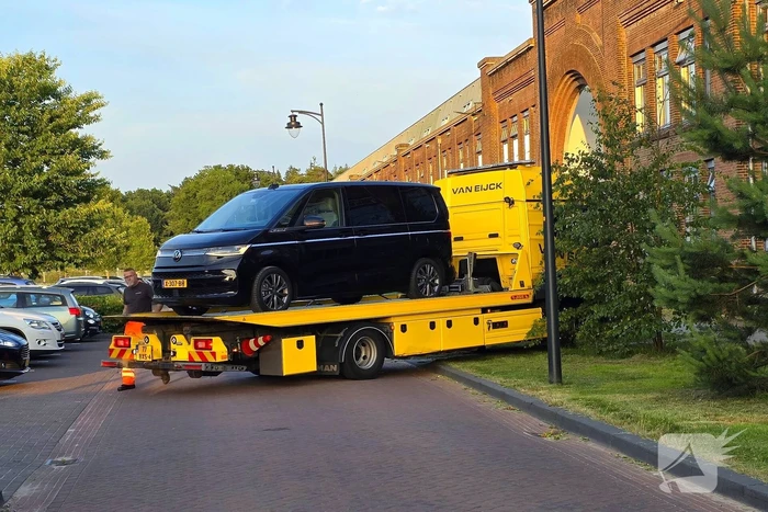 Politie vindt volkswagen Multivan van ruim  85000,00 terug die niet terug kwam van proefrit