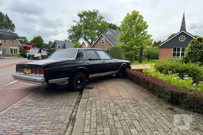 Bestuurder vlucht na ongeval