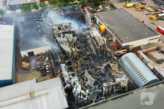 Zware schade door industriebrand