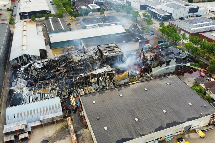 Zware schade door industriebrand