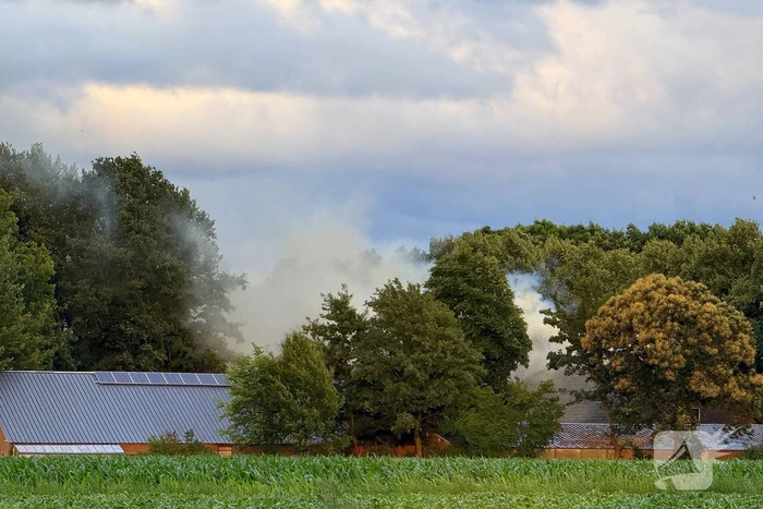 Kortdurende uitslaande brand in woonboerderij